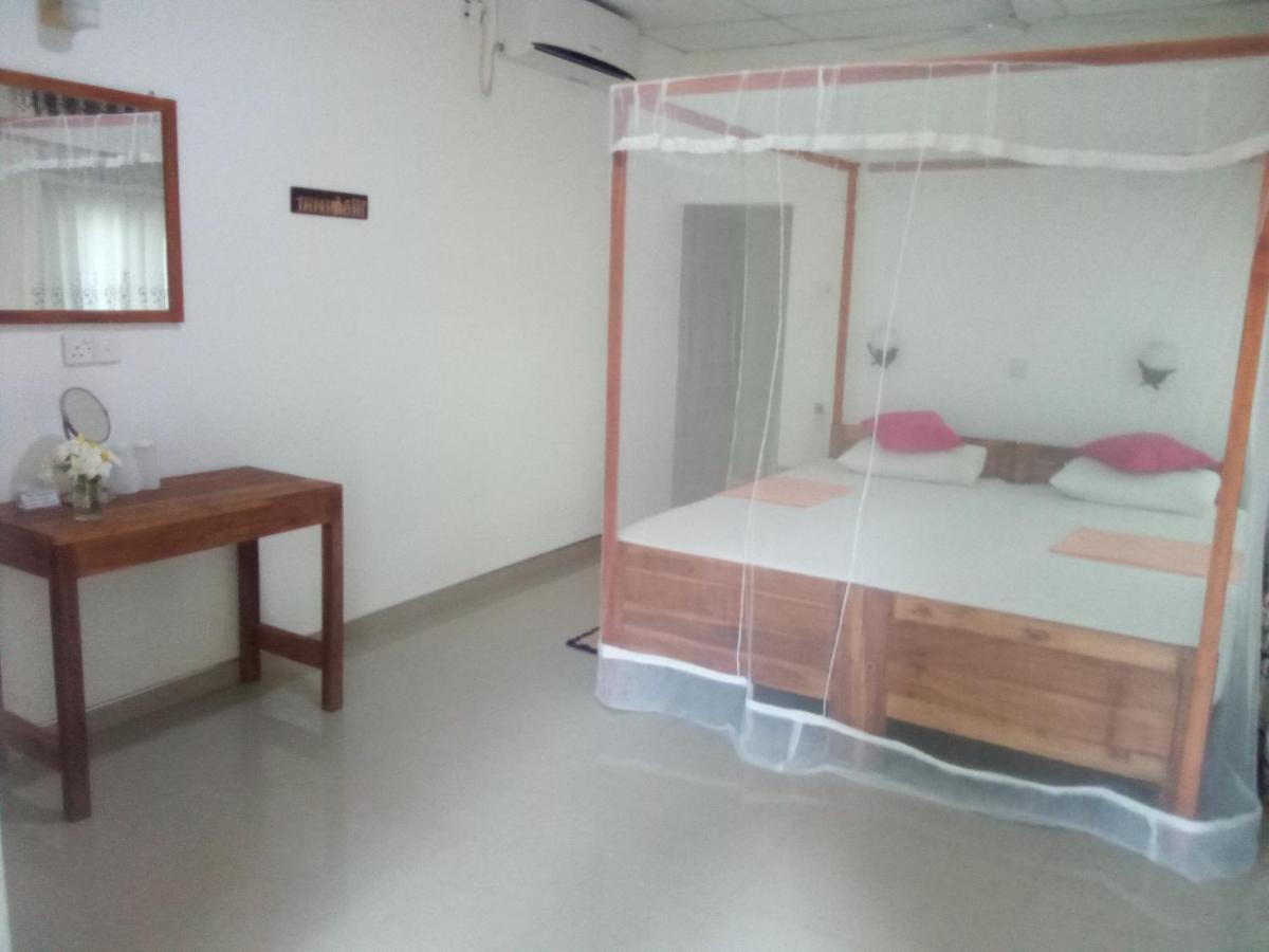 Sansala Guesthouse & Restaurant Тангалла Номер фото
