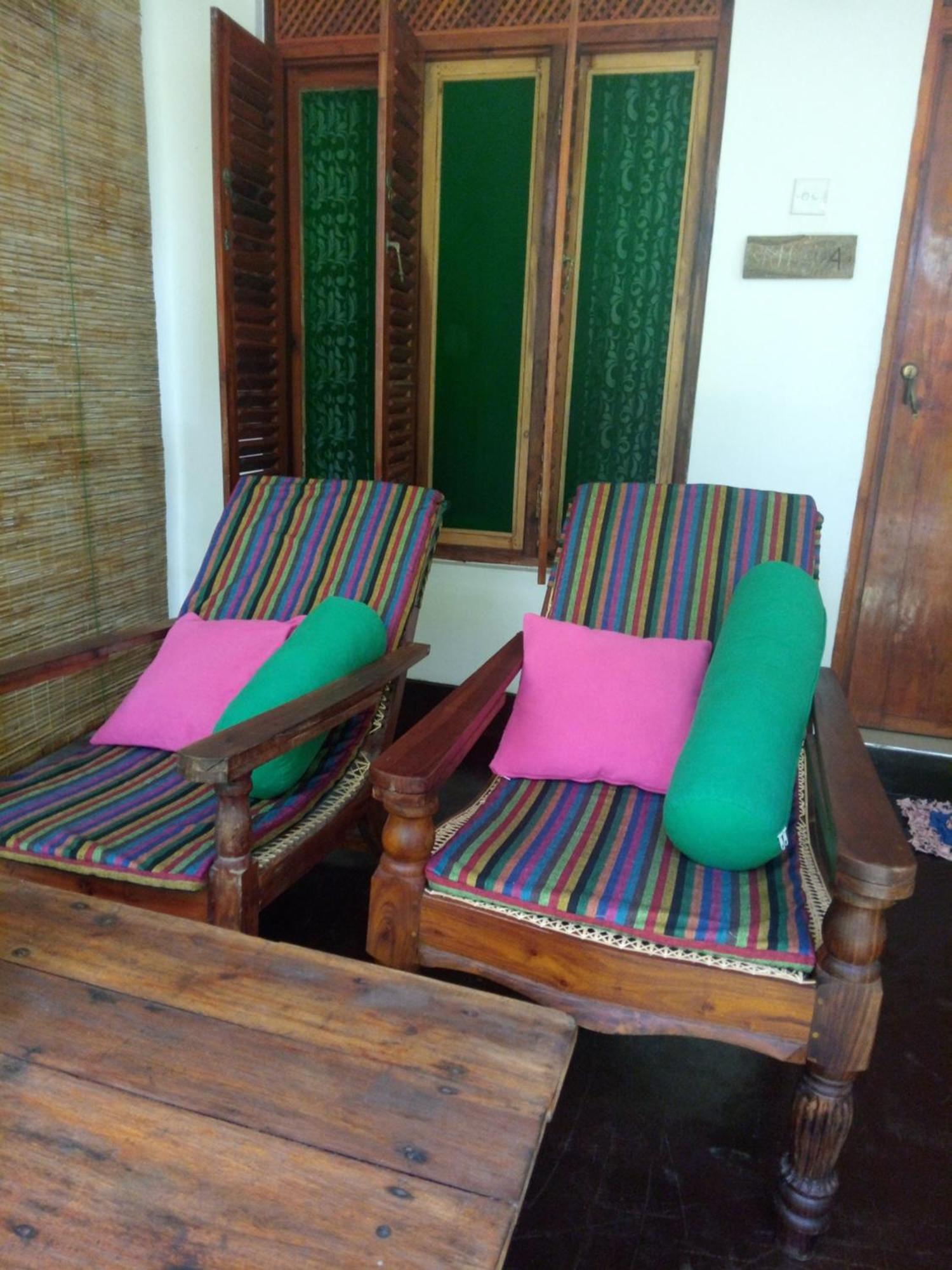 Sansala Guesthouse & Restaurant Тангалла Номер фото