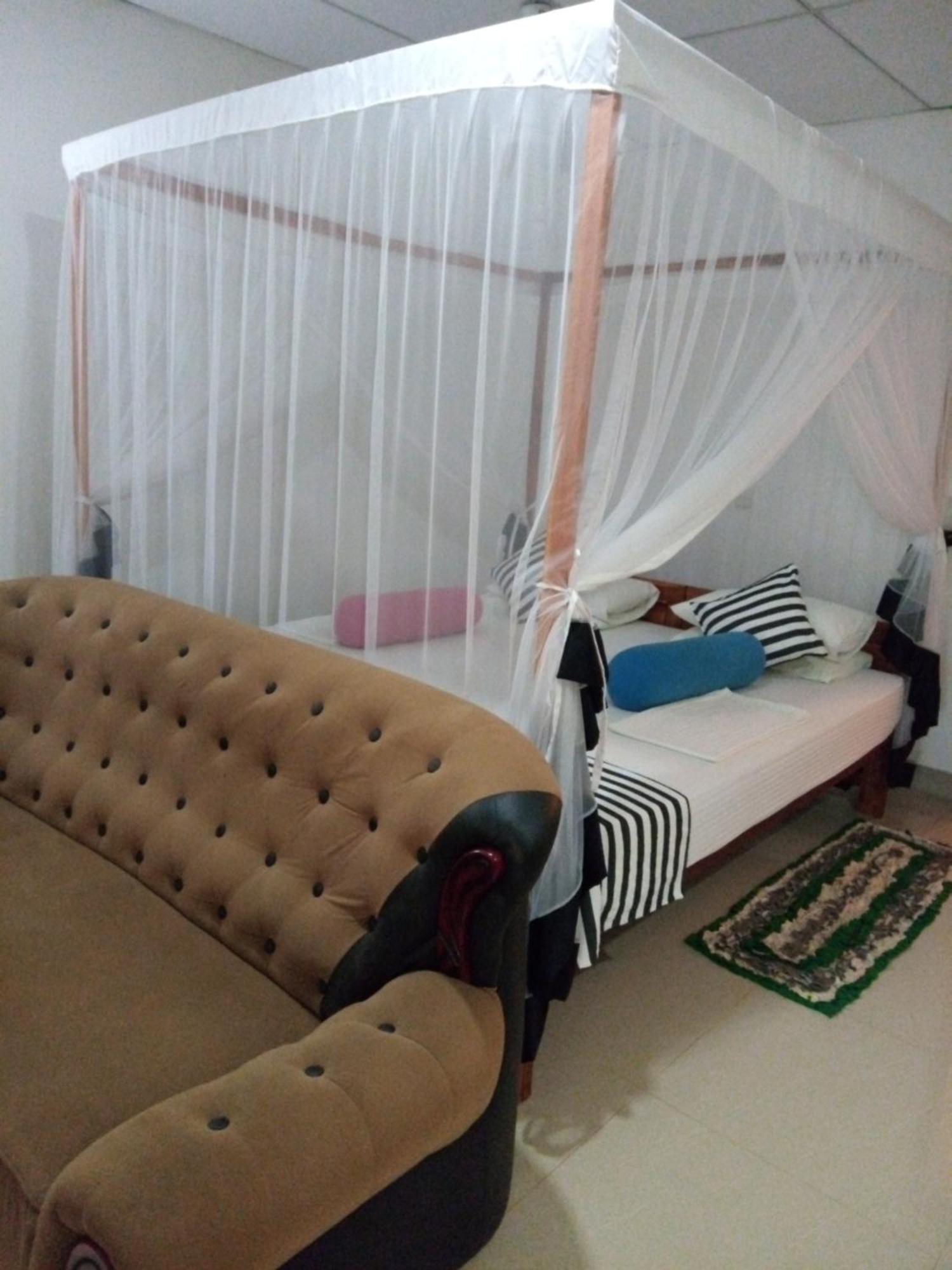 Sansala Guesthouse & Restaurant Тангалла Номер фото