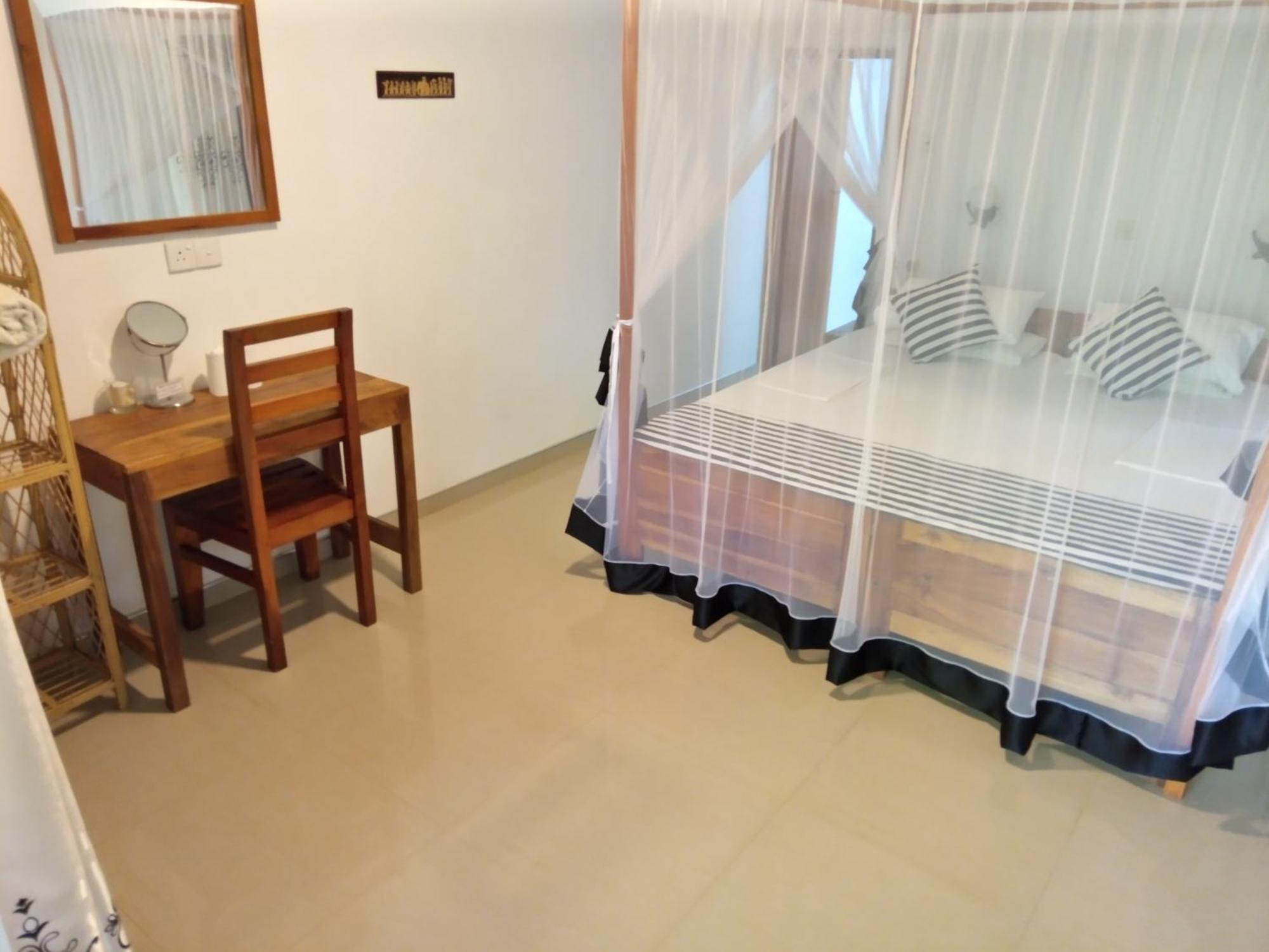Sansala Guesthouse & Restaurant Тангалла Номер фото