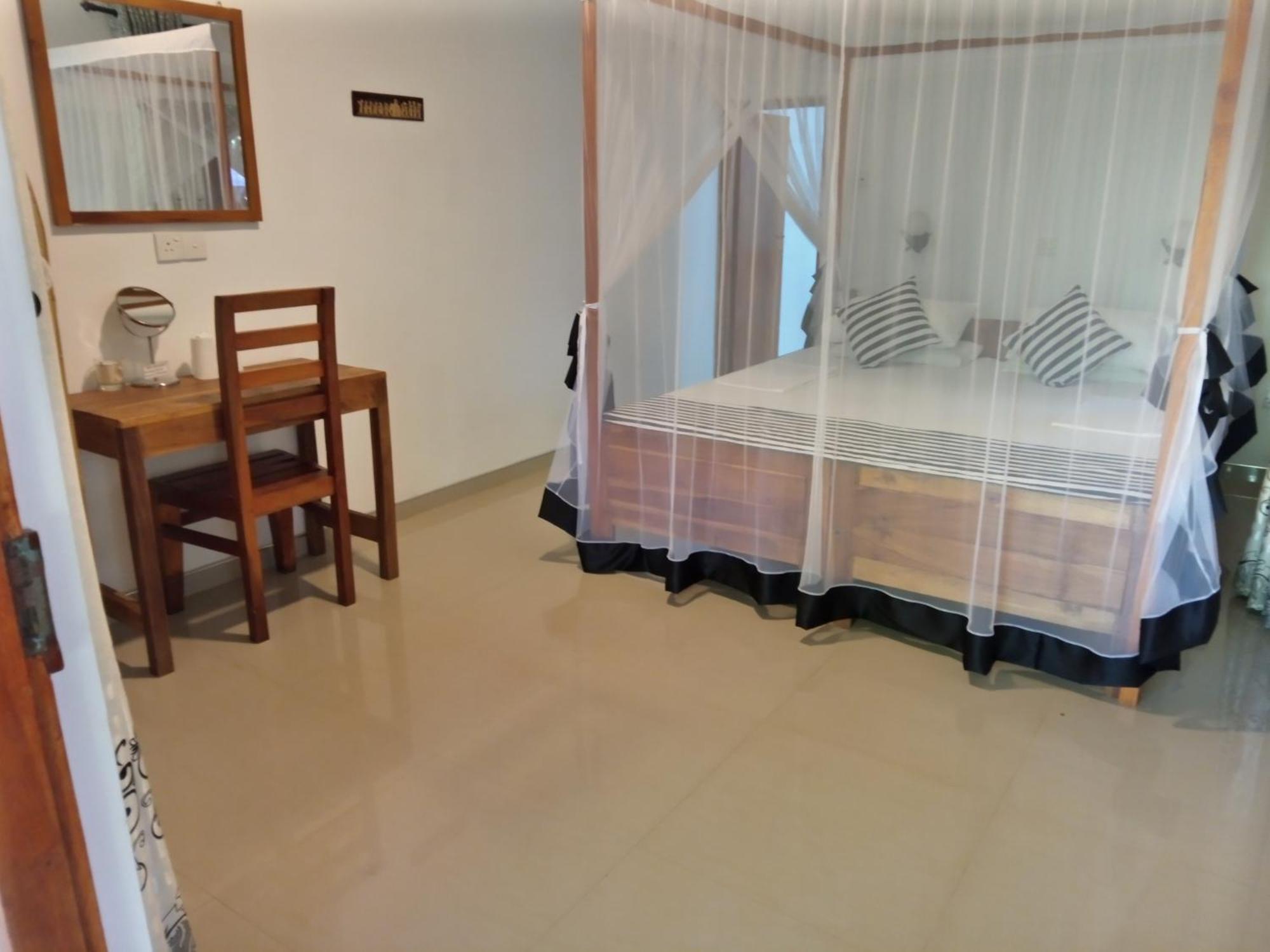 Sansala Guesthouse & Restaurant Тангалла Номер фото